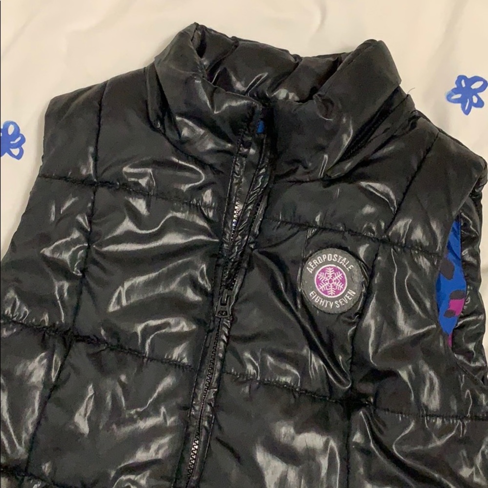 Vest - Picture 1 of 4